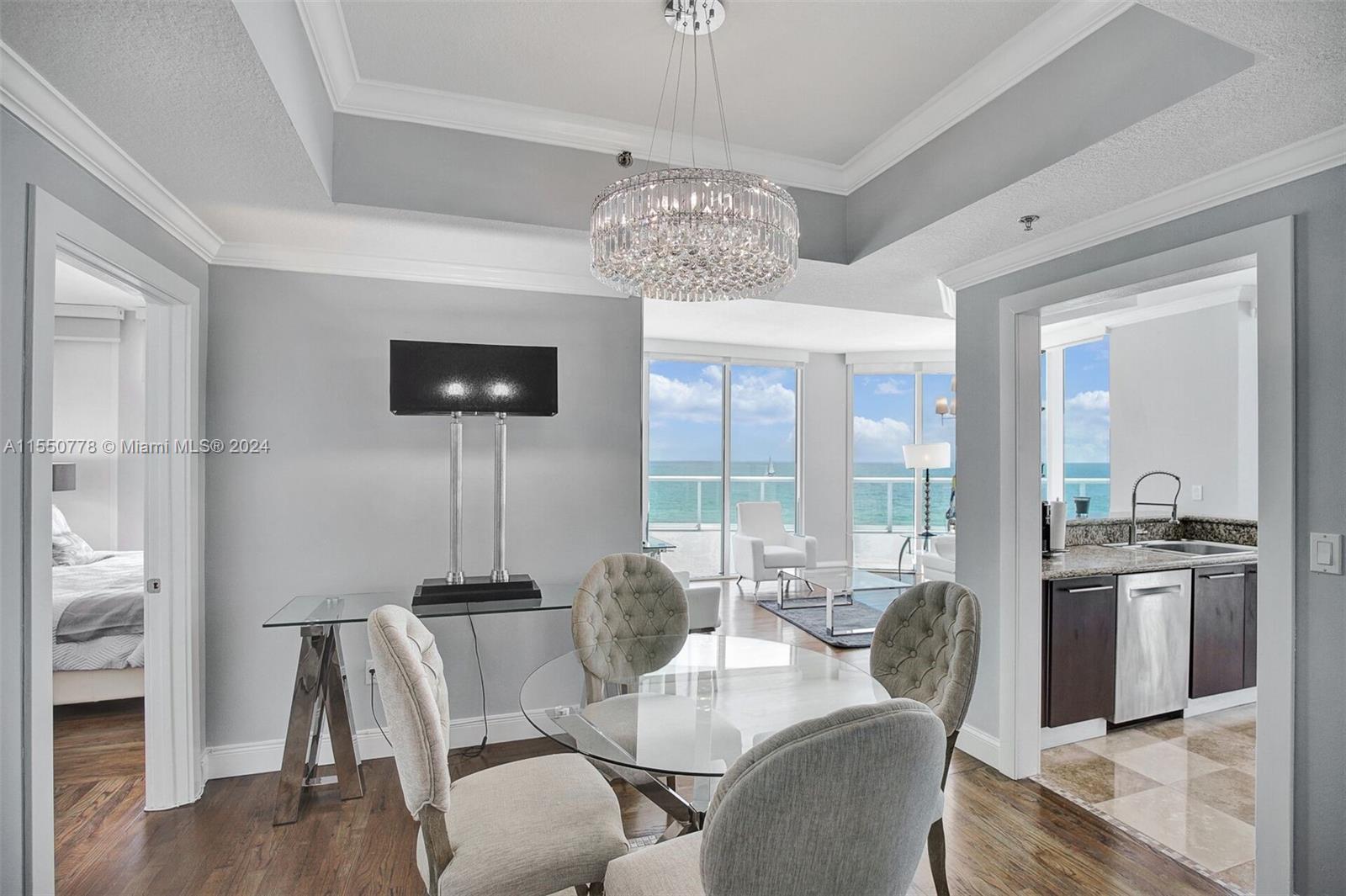 6515 Collins Ave 603, Miami Beach, Florida 33141, 2 Bedrooms Bedrooms, ,2 BathroomsBathrooms,Residentiallease,For Rent,6515 Collins Ave 603,A11550778