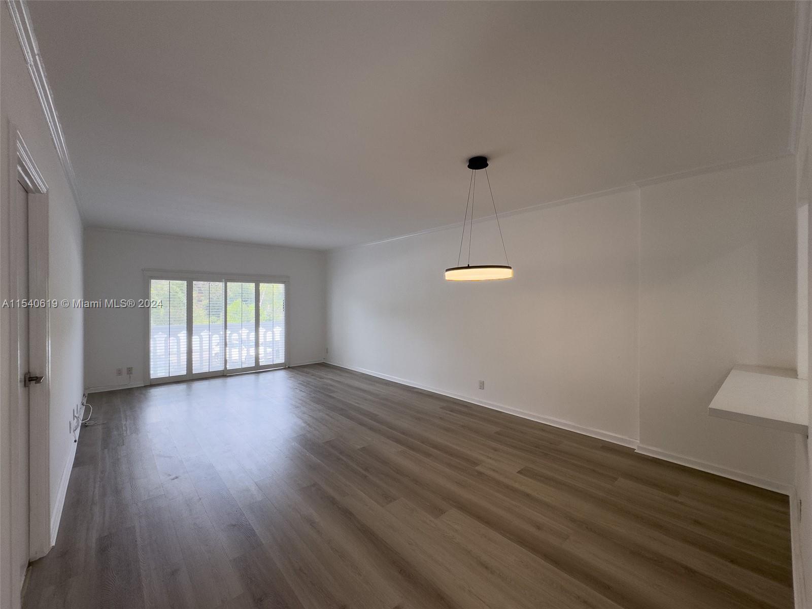 100 Edgewater Dr 205, Coral Gables, Florida 33133, 1 Bedroom Bedrooms, ,1 BathroomBathrooms,Residentiallease,For Rent,100 Edgewater Dr 205,A11540619