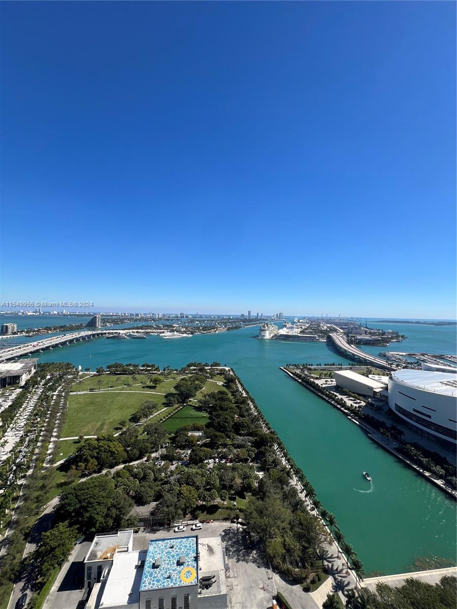 900 Biscayne Blvd 3504, Miami, Florida 33132, 1 Bedroom Bedrooms, ,1 BathroomBathrooms,Residentiallease,For Rent,900 Biscayne Blvd 3504,A11549956