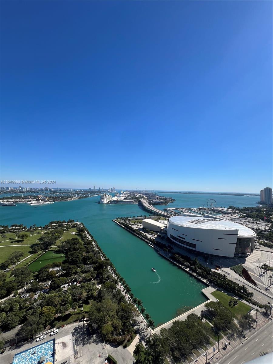 900 Biscayne Blvd 3504, Miami, Florida 33132, 1 Bedroom Bedrooms, ,1 BathroomBathrooms,Residentiallease,For Rent,900 Biscayne Blvd 3504,A11549956