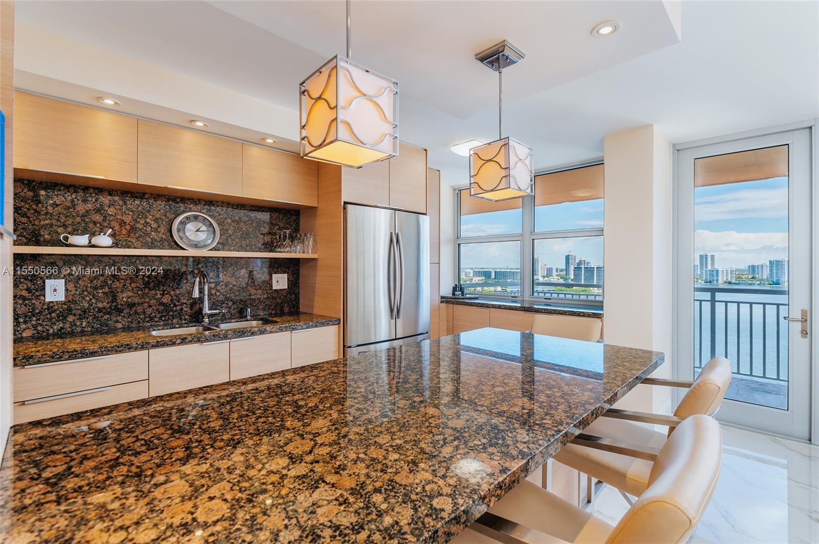 Fabulous Kitchen with Granite countertop