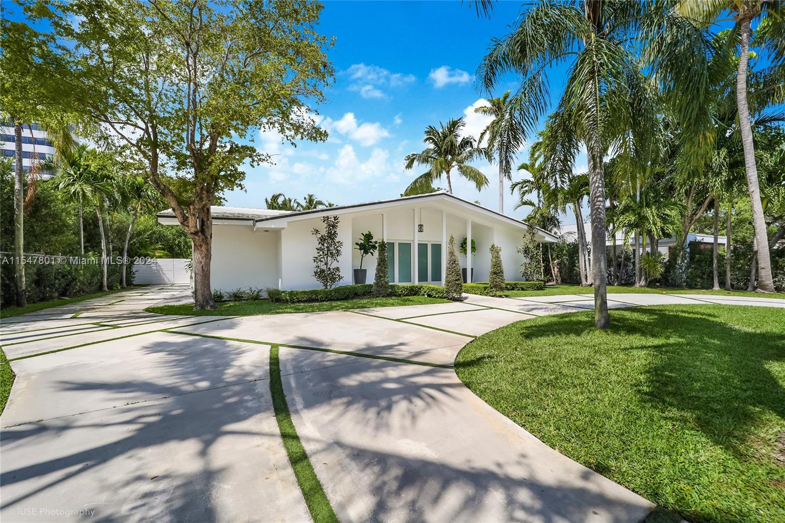 4730 Bay Point Rd, Miami, Florida 33137, 4 Bedrooms Bedrooms, ,4 BathroomsBathrooms,Residential,For Sale,4730 Bay Point Rd,A11547801