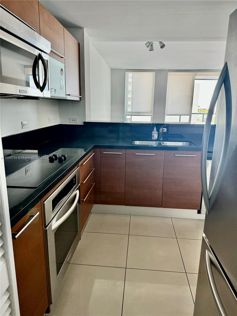 244 Biscayne Blvd 606, Miami, Florida 33132, 1 Bedroom Bedrooms, ,1 BathroomBathrooms,Residential,For Sale,244 Biscayne Blvd 606,A11550794