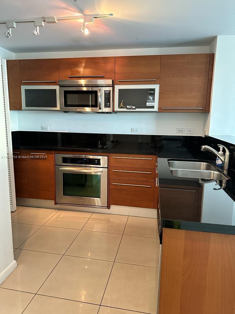 244 Biscayne Blvd 606, Miami, Florida 33132, 1 Bedroom Bedrooms, ,1 BathroomBathrooms,Residential,For Sale,244 Biscayne Blvd 606,A11550794