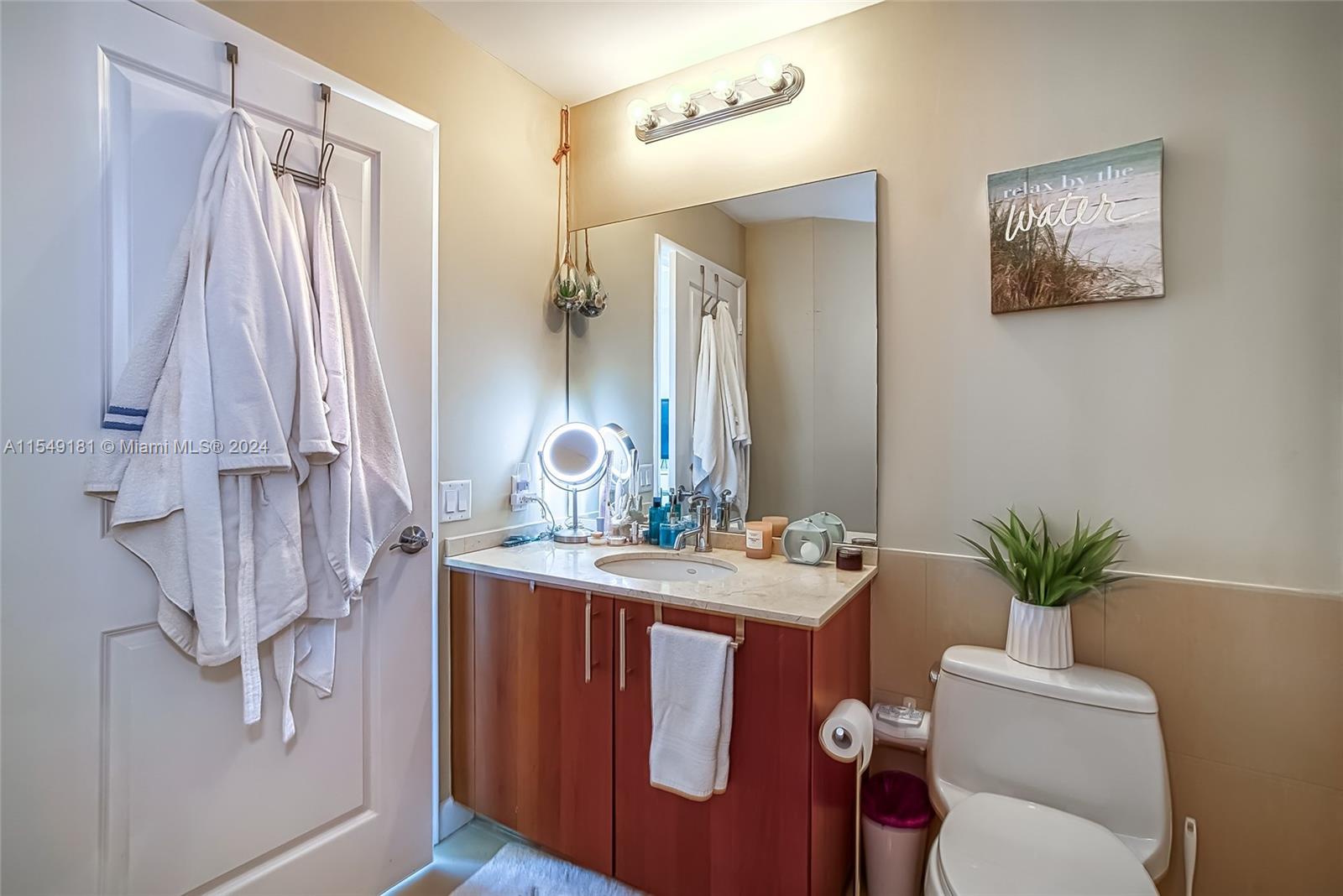 1945 S Ocean Dr 901, Hallandale Beach, Florida 33009, 3 Bedrooms Bedrooms, ,3 BathroomsBathrooms,Residential,For Sale,1945 S Ocean Dr 901,A11549181