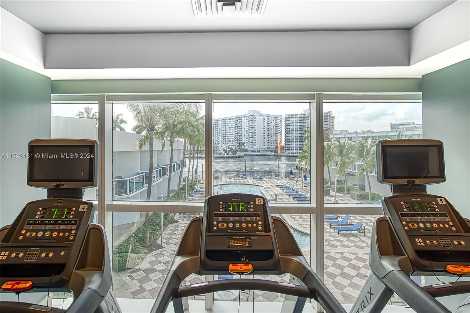 1945 S Ocean Dr 901, Hallandale Beach, Florida 33009, 3 Bedrooms Bedrooms, ,3 BathroomsBathrooms,Residential,For Sale,1945 S Ocean Dr 901,A11549181