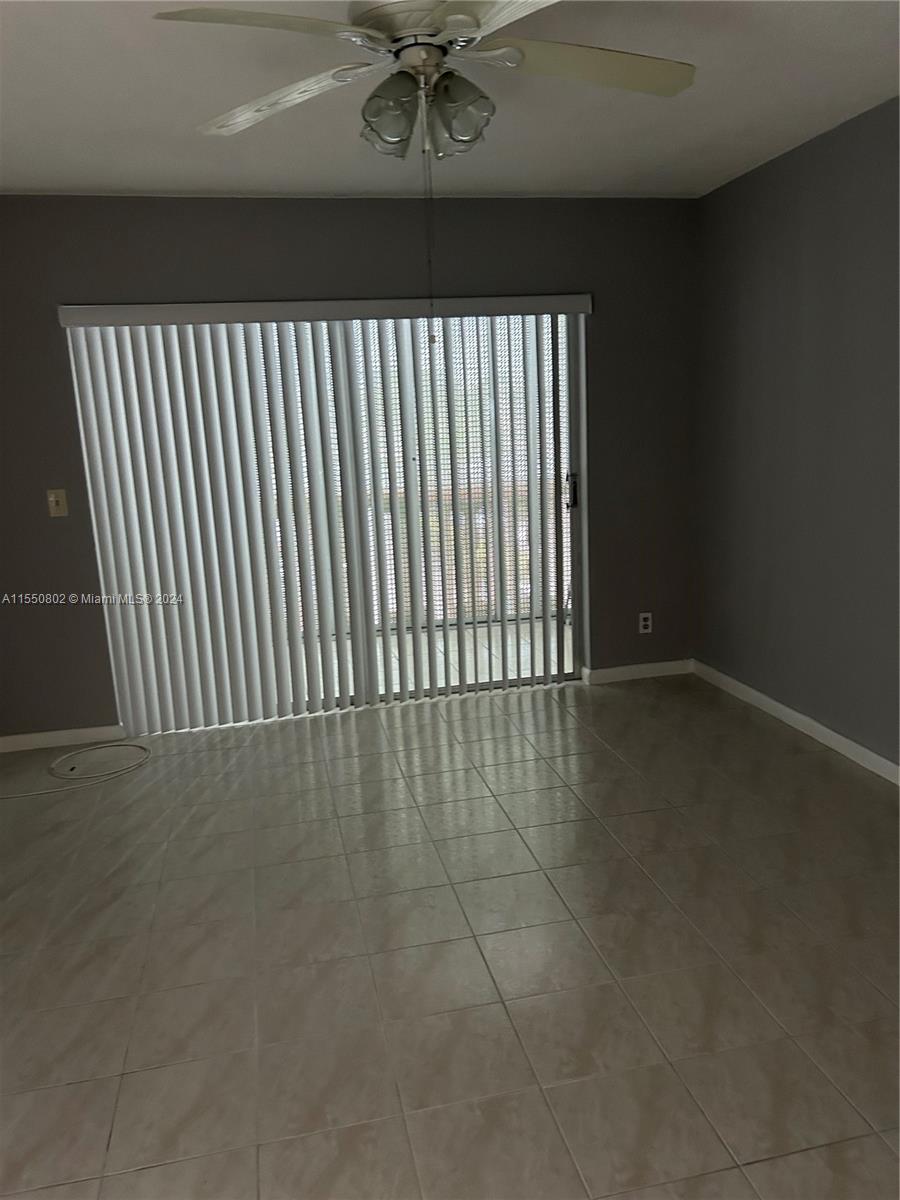 215 SE 3rd Ave 304D, Hallandale Beach, Florida 33009, 1 Bedroom Bedrooms, ,1 BathroomBathrooms,Residential,For Sale,215 SE 3rd Ave 304D,A11550802