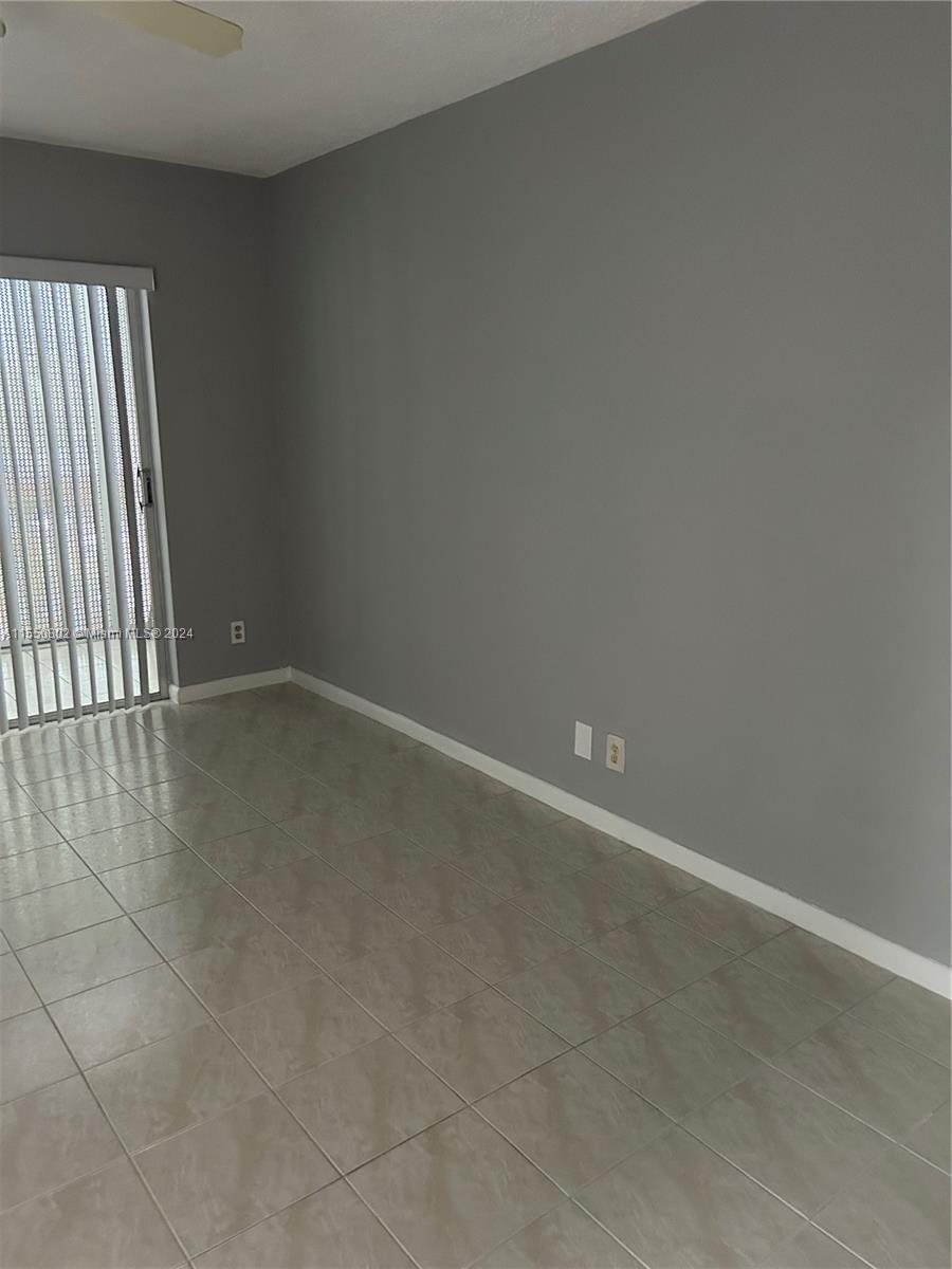 215 SE 3rd Ave 304D, Hallandale Beach, Florida 33009, 1 Bedroom Bedrooms, ,1 BathroomBathrooms,Residential,For Sale,215 SE 3rd Ave 304D,A11550802