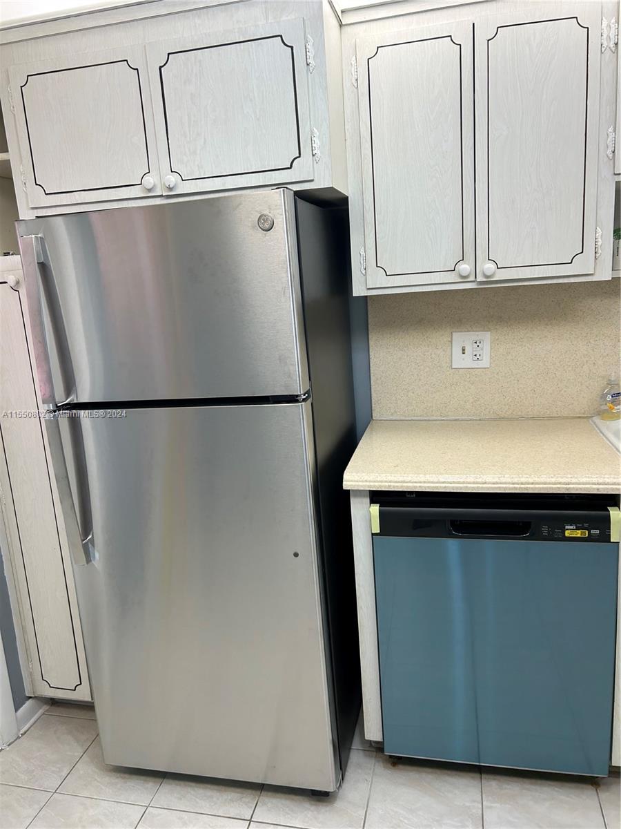 215 SE 3rd Ave 304D, Hallandale Beach, Florida 33009, 1 Bedroom Bedrooms, ,1 BathroomBathrooms,Residential,For Sale,215 SE 3rd Ave 304D,A11550802