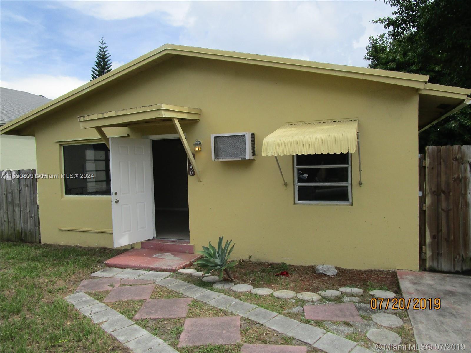 3040 NW 10th Ct  For Sale A11550809, FL