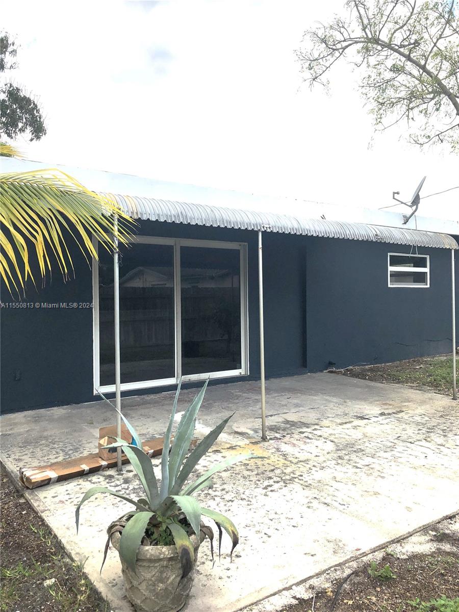 2300 NW 38th Ter, Lauderdale Lakes, Florida 33311, 3 Bedrooms Bedrooms, 1 Room Rooms,2 BathroomsBathrooms,Residential,For Sale,2300 NW 38th Ter,A11550813