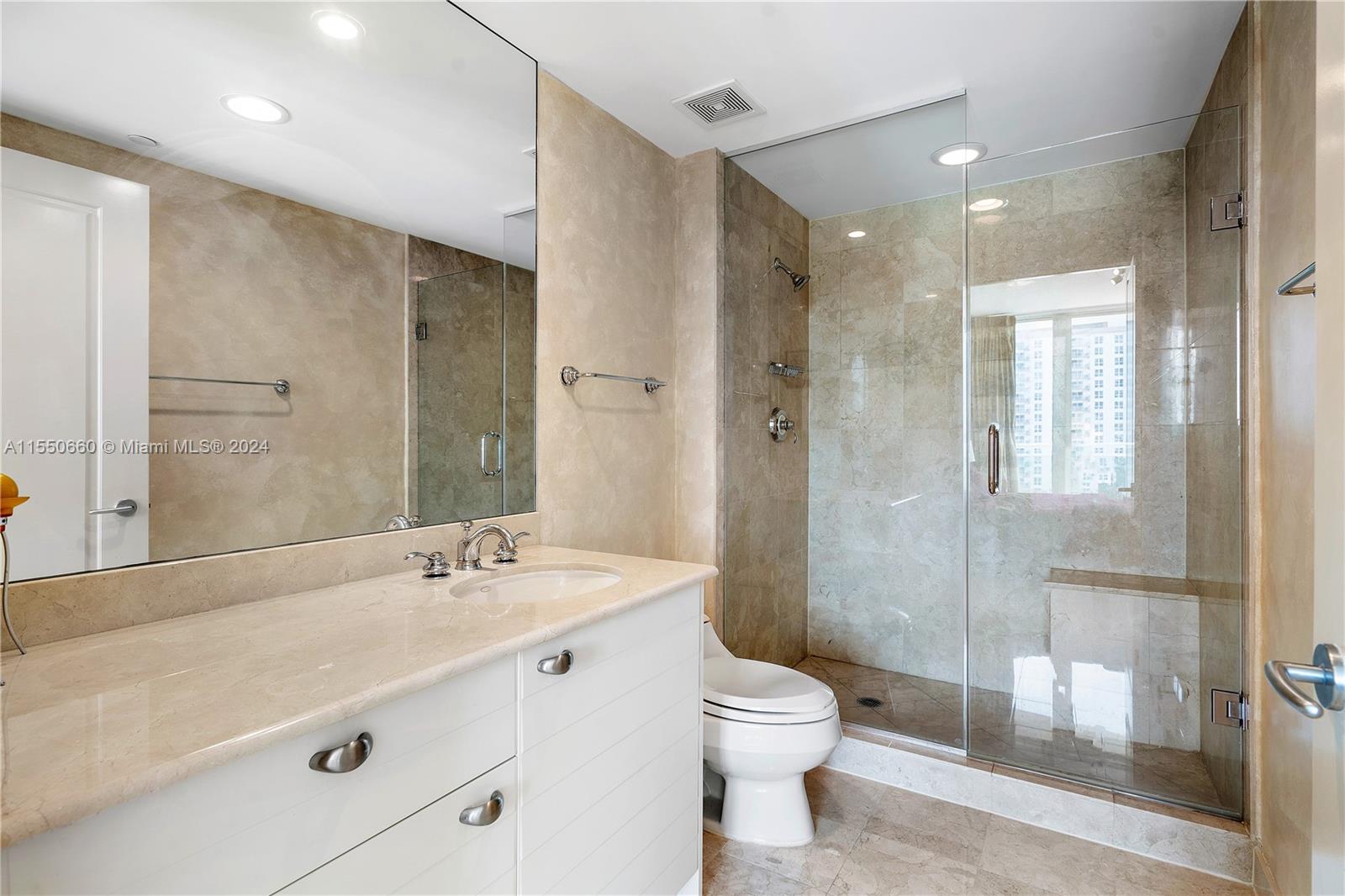 2845 NE 9th St 706, Fort Lauderdale, Florida 33304, 3 Bedrooms Bedrooms, ,4 BathroomsBathrooms,Residential,For Sale,2845 NE 9th St 706,A11550660