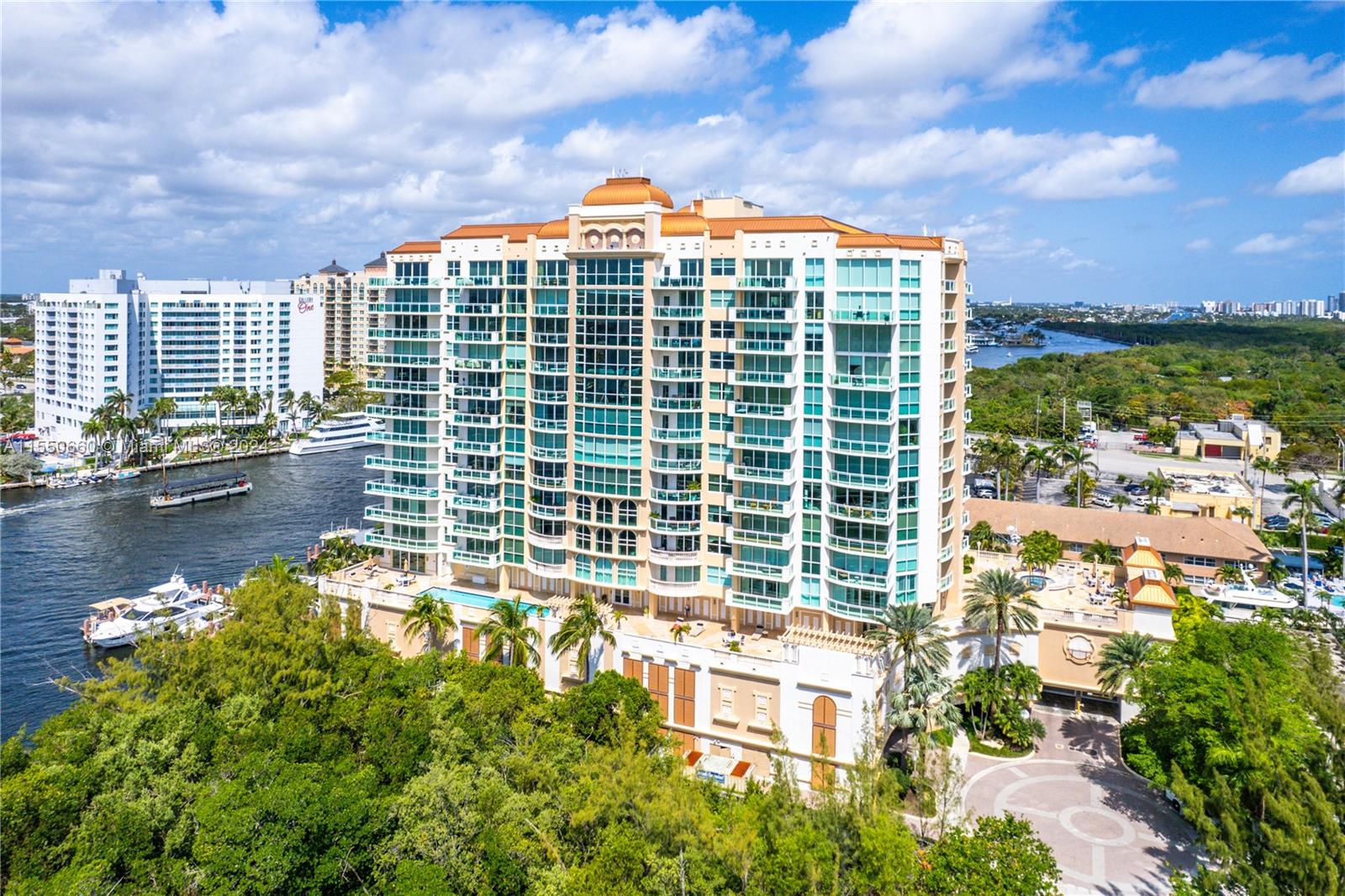 2845 NE 9th St 706, Fort Lauderdale, Florida 33304, 3 Bedrooms Bedrooms, ,4 BathroomsBathrooms,Residential,For Sale,2845 NE 9th St 706,A11550660