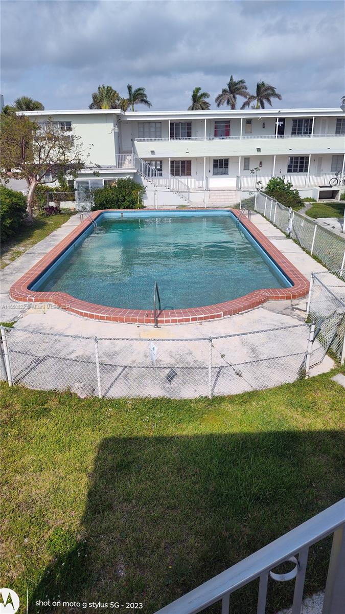 321 83rd St 2A, Miami Beach, Florida 33141, ,1 BathroomBathrooms,Residentiallease,For Rent,321 83rd St 2A,A11550822