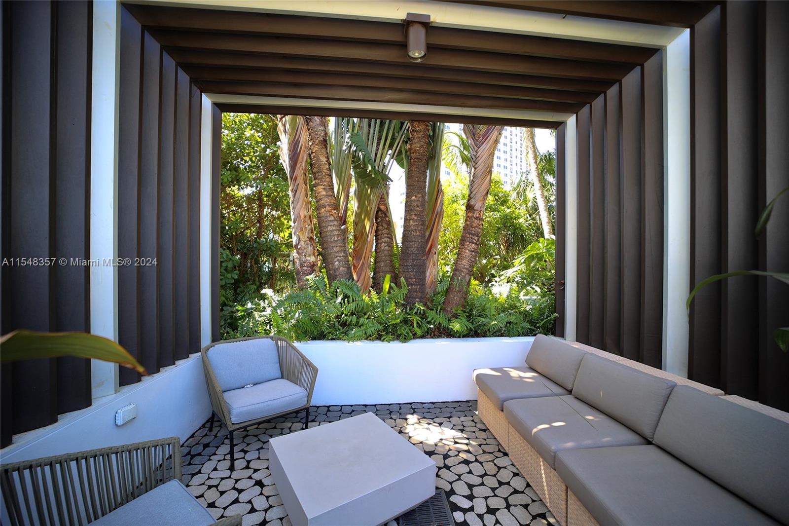 2020 N Bayshore Dr 1604, Miami, Florida 33137, 2 Bedrooms Bedrooms, ,2 BathroomsBathrooms,Residential,For Sale,2020 N Bayshore Dr 1604,A11548357