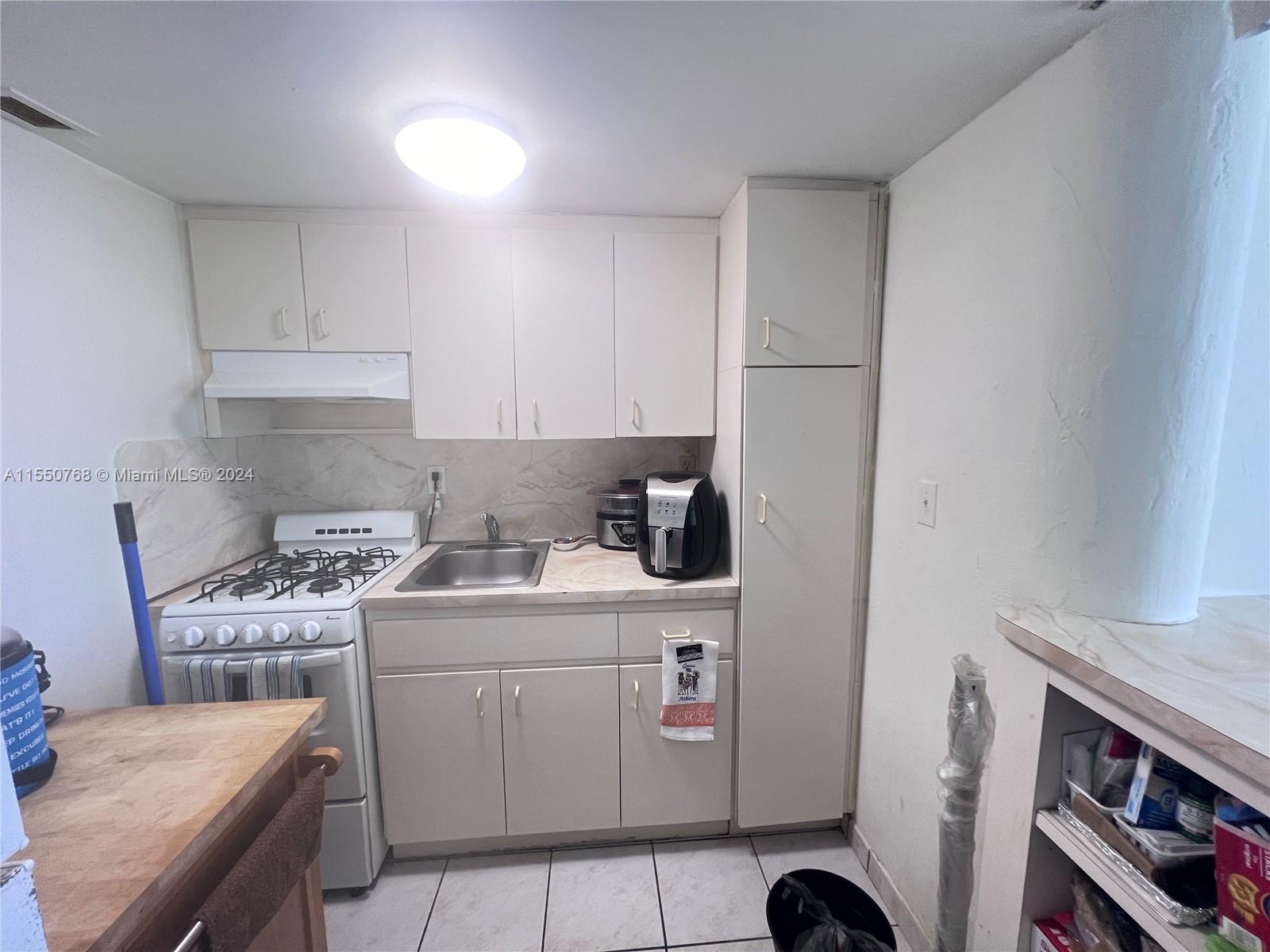 6484 Indian Creek Dr 129, Miami Beach, Florida 33141, ,1 BathroomBathrooms,Residential,For Sale,6484 Indian Creek Dr 129,A11550768