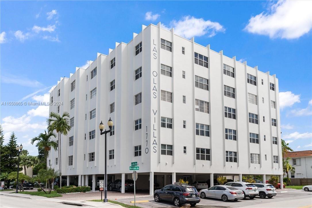 Fort Lauderdale, Florida 33301, 1 Bedroom Bedrooms, ,1 BathroomBathrooms,Residentiallease,For Rent,A11550865