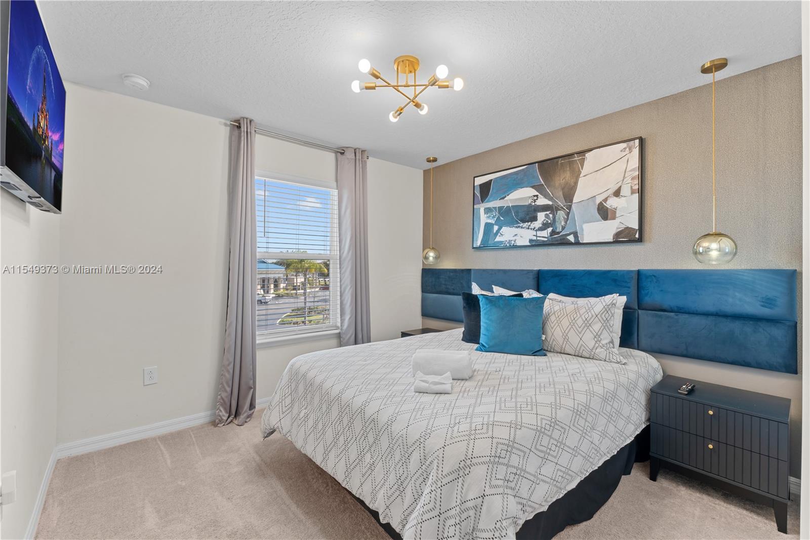 917 Paradise, Davenport, FL, 33897 United States, 5 Bedrooms Bedrooms, ,4 BathroomsBathrooms,Residential,For Sale,Paradise,A11549373