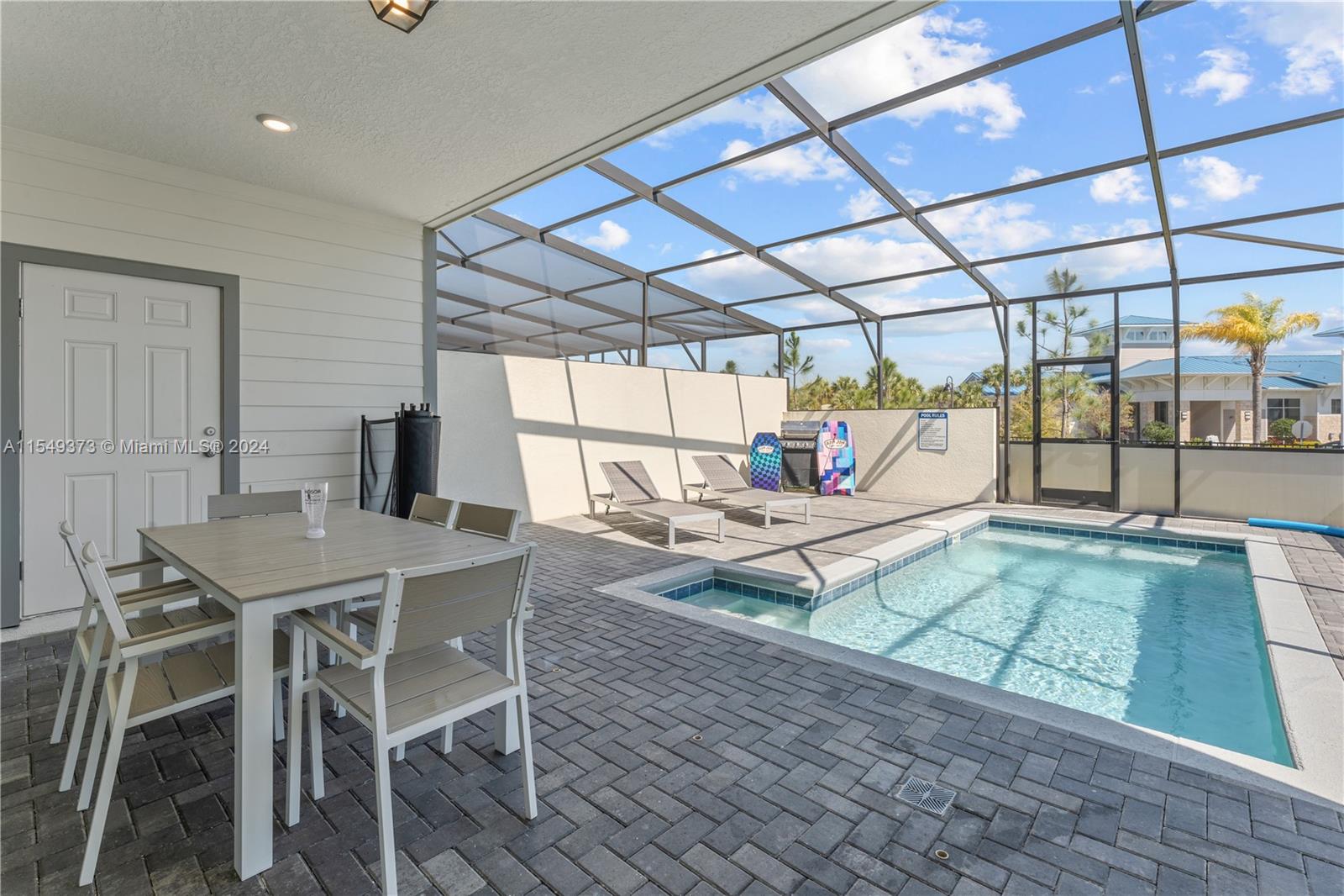 917 Paradise, Davenport, FL, 33897 United States, 5 Bedrooms Bedrooms, ,4 BathroomsBathrooms,Residential,For Sale,Paradise,A11549373