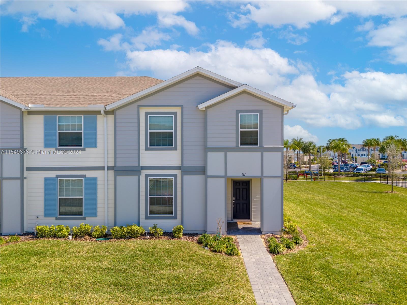 917 Paradise, Davenport, FL, 33897 United States, 5 Bedrooms Bedrooms, ,4 BathroomsBathrooms,Residential,For Sale,Paradise,A11549373