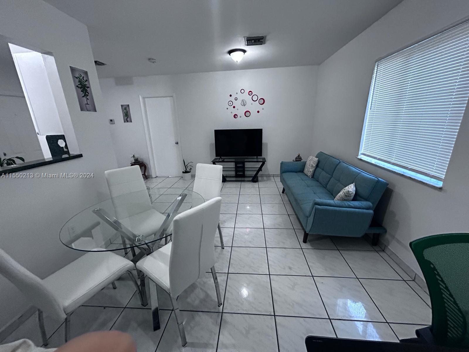 2141 Biarritz Dr 4, Miami Beach, Florida 33141, 1 Bedroom Bedrooms, ,1 BathroomBathrooms,Residentiallease,For Rent,2141 Biarritz Dr 4,A11550213