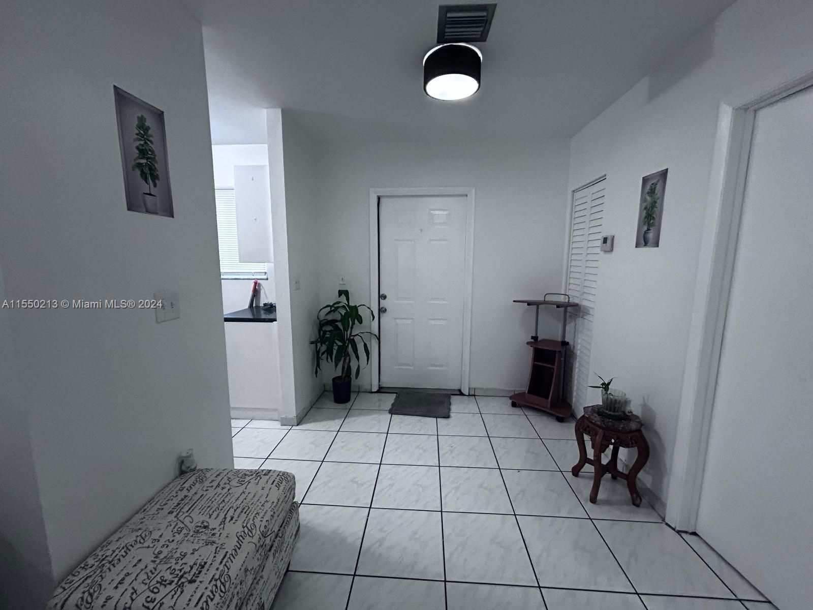 2141 Biarritz Dr 4, Miami Beach, Florida 33141, 1 Bedroom Bedrooms, ,1 BathroomBathrooms,Residentiallease,For Rent,2141 Biarritz Dr 4,A11550213