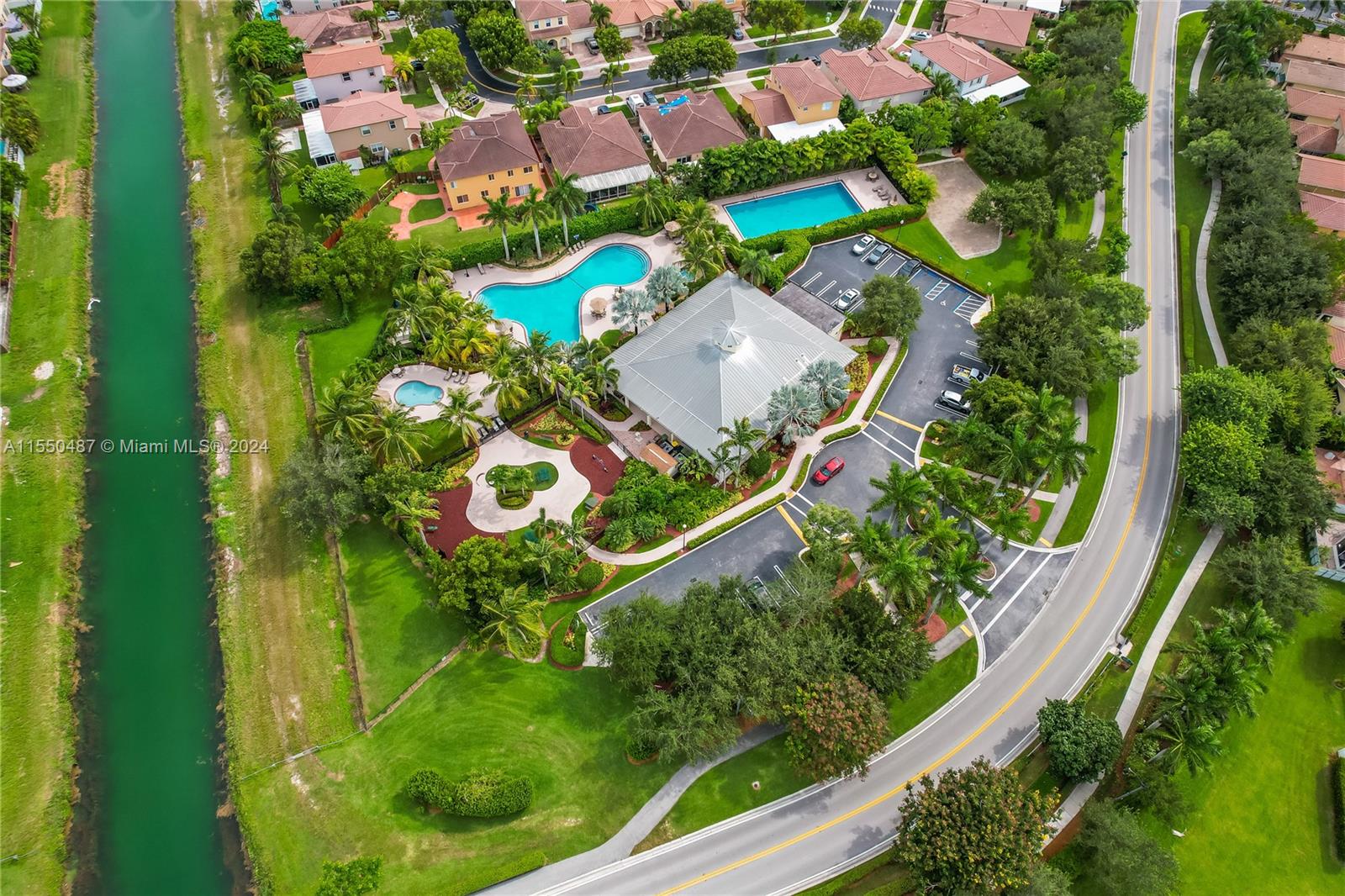 3727 23rd Ct, Homestead, FL, 33033 United States, 4 Bedrooms Bedrooms, ,2 BathroomsBathrooms,Residential,For Sale,23rd Ct,A11550487