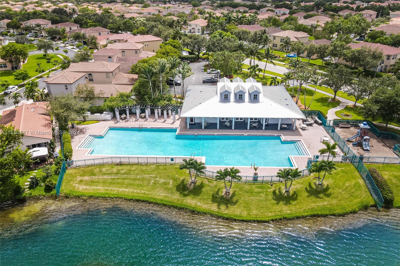 3727 23rd Ct, Homestead, FL, 33033 United States, 4 Bedrooms Bedrooms, ,2 BathroomsBathrooms,Residential,For Sale,23rd Ct,A11550487