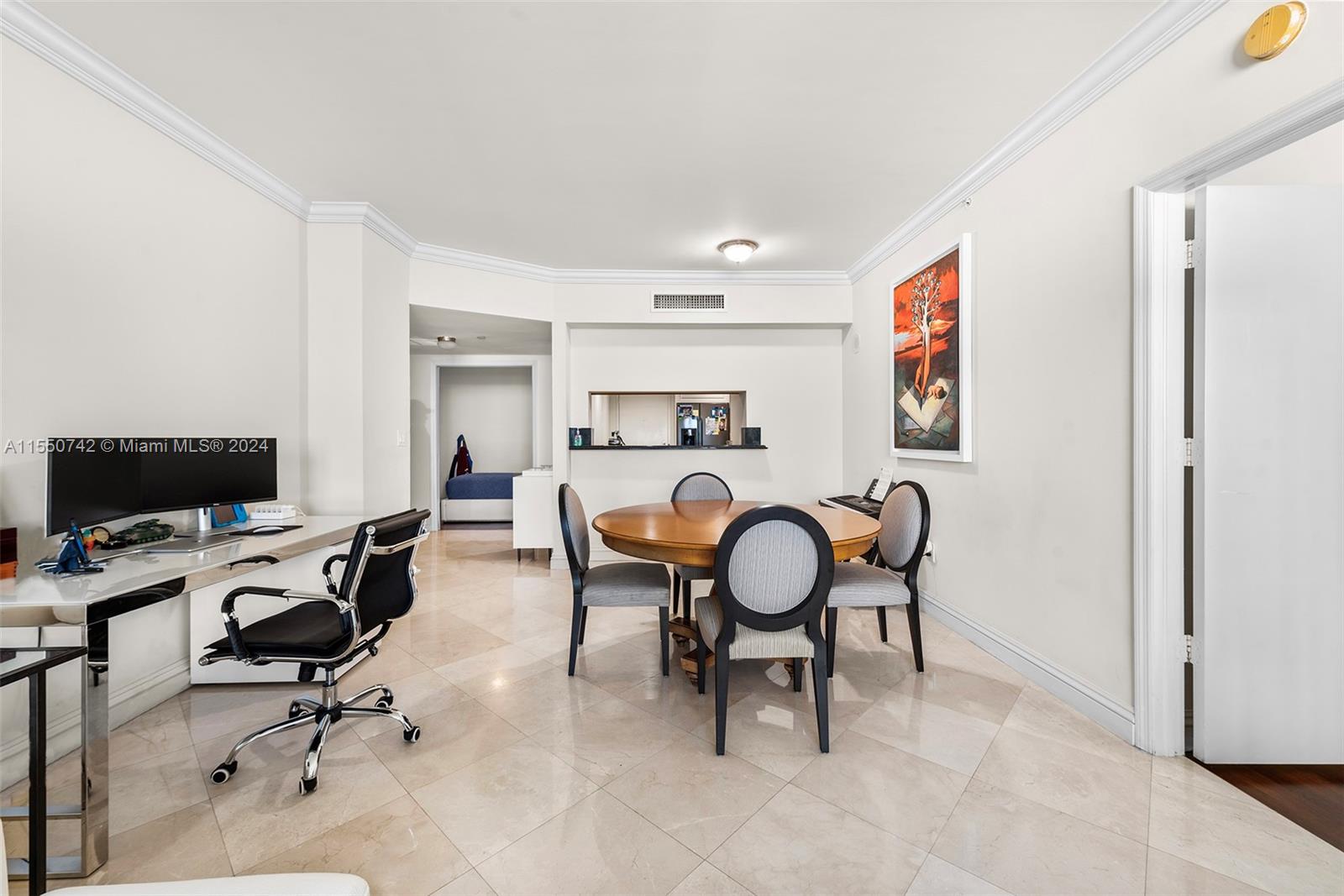 9559 Collins Ave S5-F, Surfside, FL 33154, 1 Bedroom Bedrooms, ,2 BathroomsBathrooms,Residential,For Sale,Collins Ave,A11550742