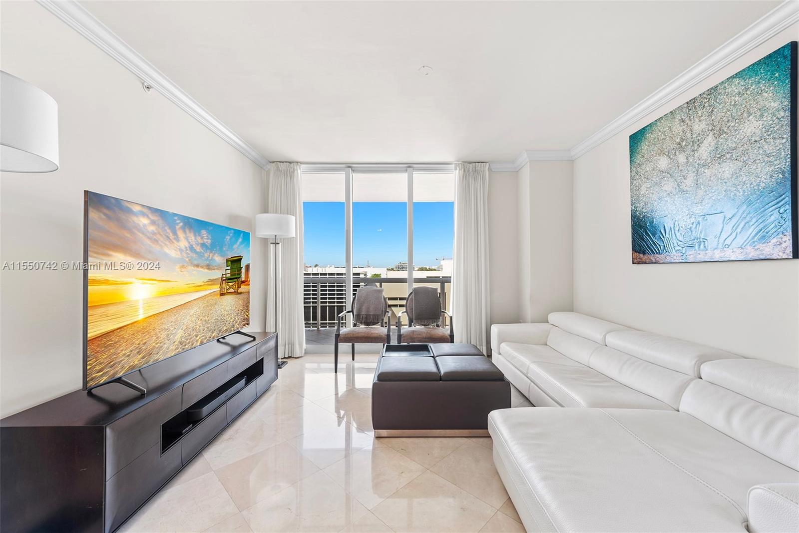 9559 Collins Ave S5-F, Surfside, FL 33154, 1 Bedroom Bedrooms, ,2 BathroomsBathrooms,Residential,For Sale,Collins Ave,A11550742