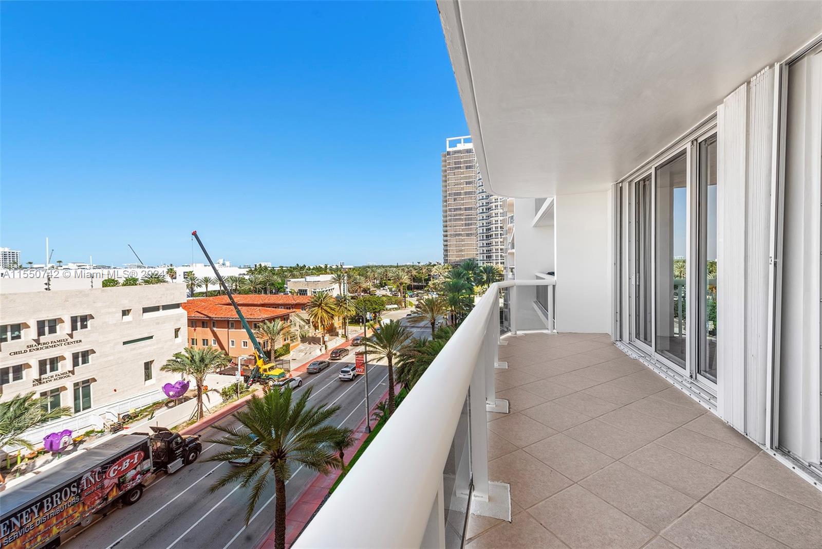 9559 Collins Ave S5-F, Surfside, FL 33154, 1 Bedroom Bedrooms, ,2 BathroomsBathrooms,Residential,For Sale,Collins Ave,A11550742