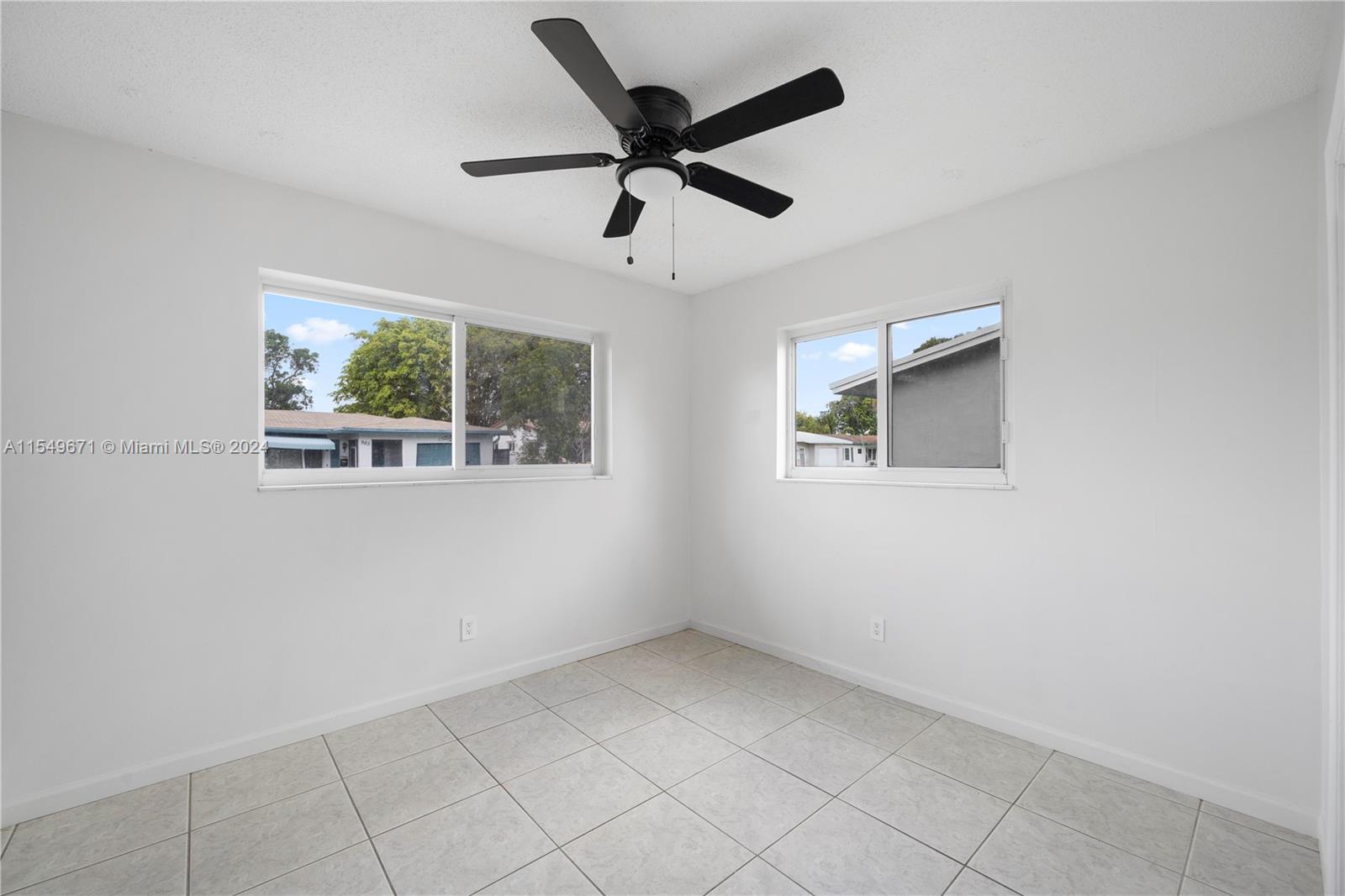970 69th Ave, Margate, FL, 33063 United States, 3 Bedrooms Bedrooms, ,2 BathroomsBathrooms,Residential,For Sale,69th Ave,A11549671