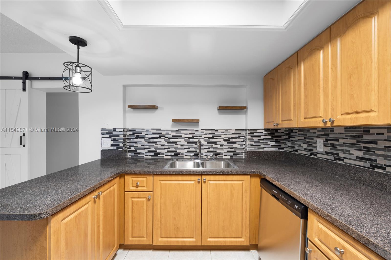 970 69th Ave, Margate, FL, 33063 United States, 3 Bedrooms Bedrooms, ,2 BathroomsBathrooms,Residential,For Sale,69th Ave,A11549671