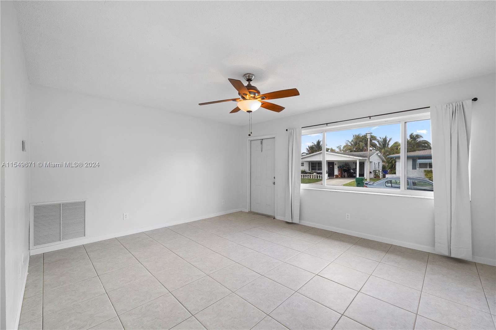 970 69th Ave, Margate, FL, 33063 United States, 3 Bedrooms Bedrooms, ,2 BathroomsBathrooms,Residential,For Sale,69th Ave,A11549671