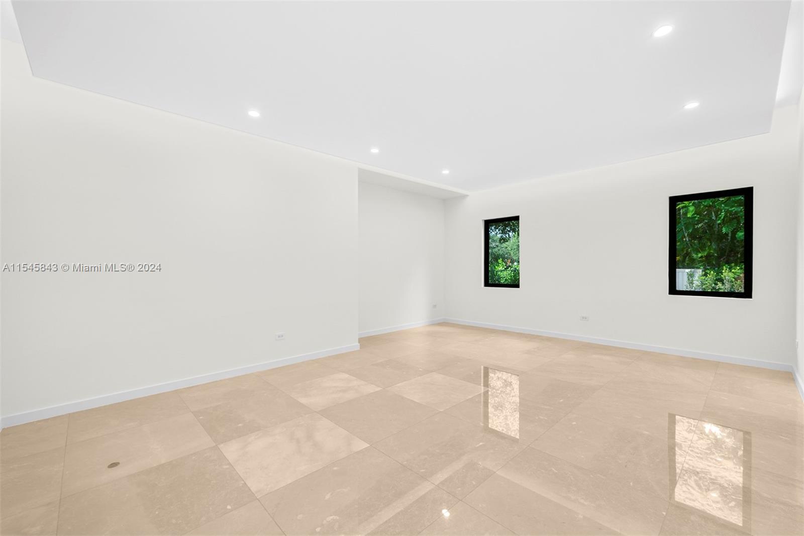 6725 92nd St, Pinecrest, FL, 33156 United States, 7 Bedrooms Bedrooms, ,8 BathroomsBathrooms,Residential,For Sale,92nd St,A11545843