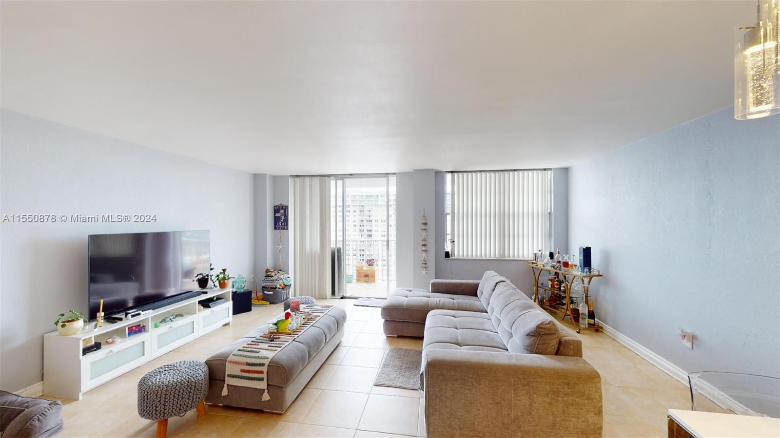 2851 NE 183rd St 1706E, Aventura, Florida 33160, 2 Bedrooms Bedrooms, ,2 BathroomsBathrooms,Residentiallease,For Rent,2851 NE 183rd St 1706E,A11550878