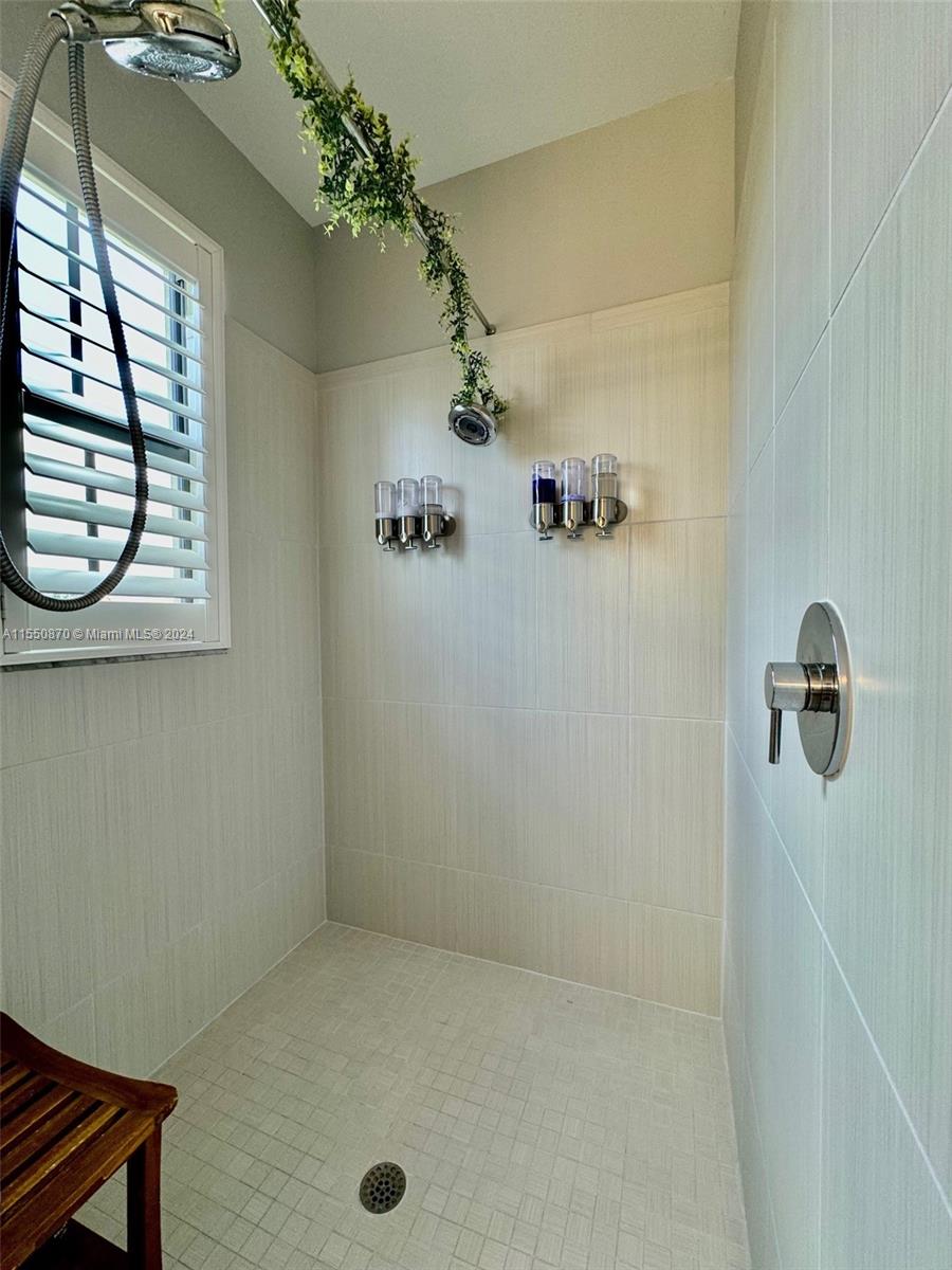 Primary SHower