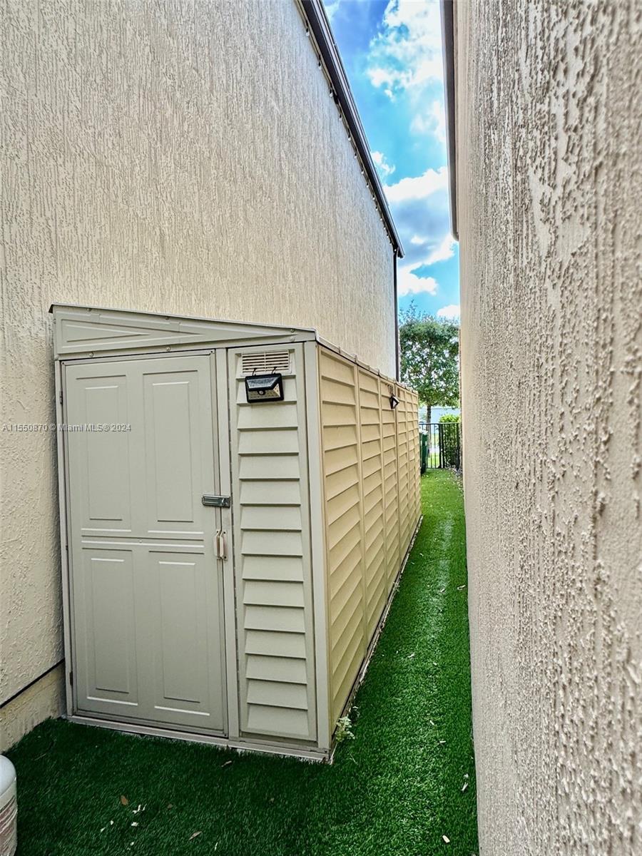 4841 55th Pl, Tamarac, FL, 33319 United States, 4 Bedrooms Bedrooms, ,2 BathroomsBathrooms,Residential,For Sale,55th Pl,A11550870