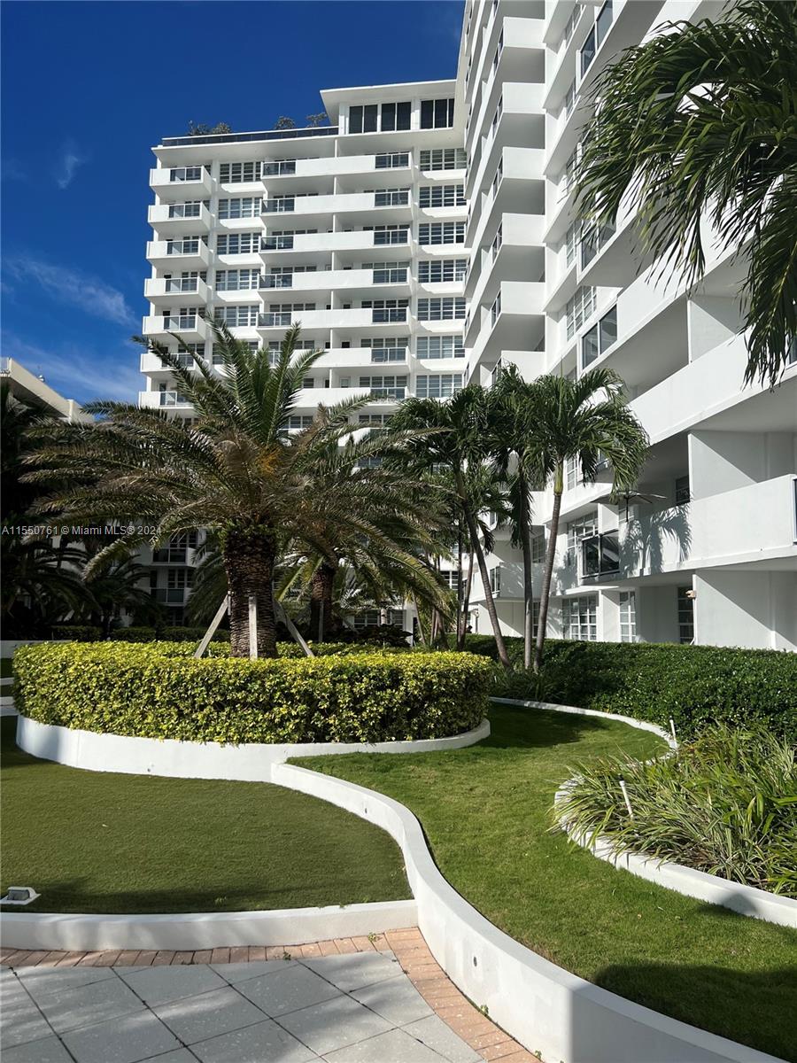 100 Lincoln Rd 625, Miami Beach, Florida 33139, 1 Bedroom Bedrooms, ,1 BathroomBathrooms,Residentiallease,For Rent,100 Lincoln Rd 625,A11550761