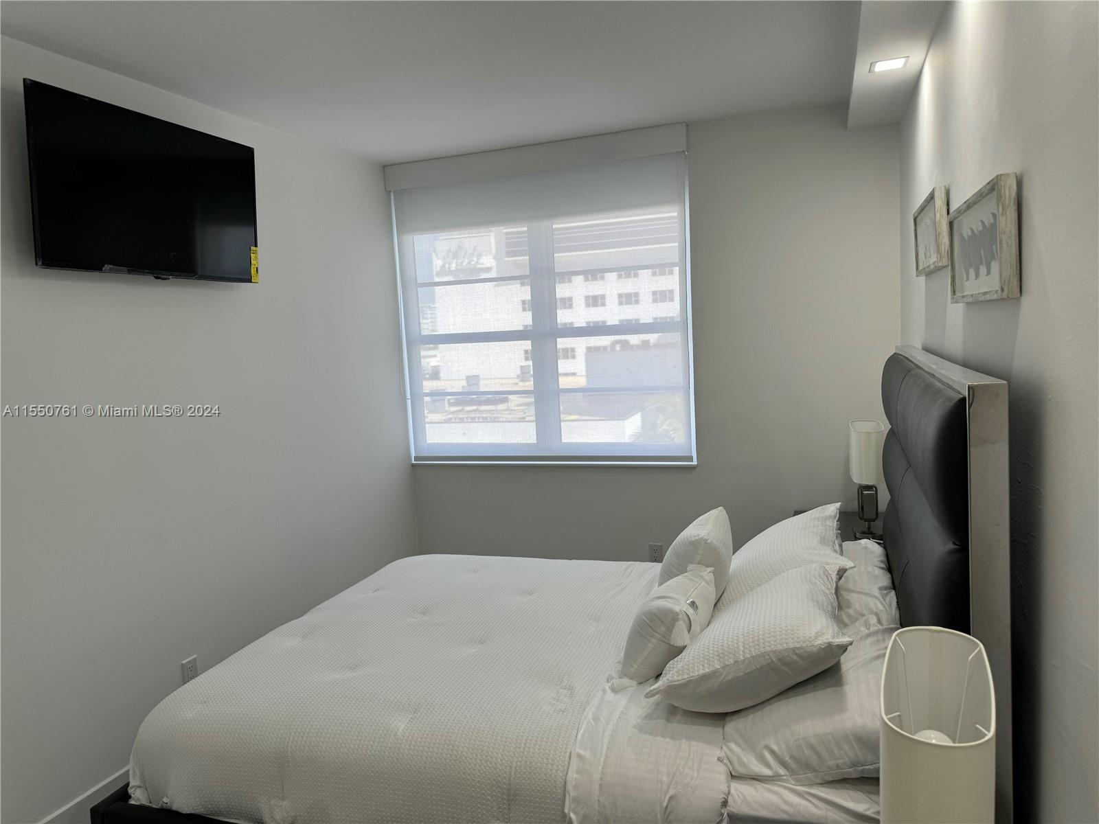100 Lincoln Rd 625, Miami Beach, Florida 33139, 1 Bedroom Bedrooms, ,1 BathroomBathrooms,Residentiallease,For Rent,100 Lincoln Rd 625,A11550761