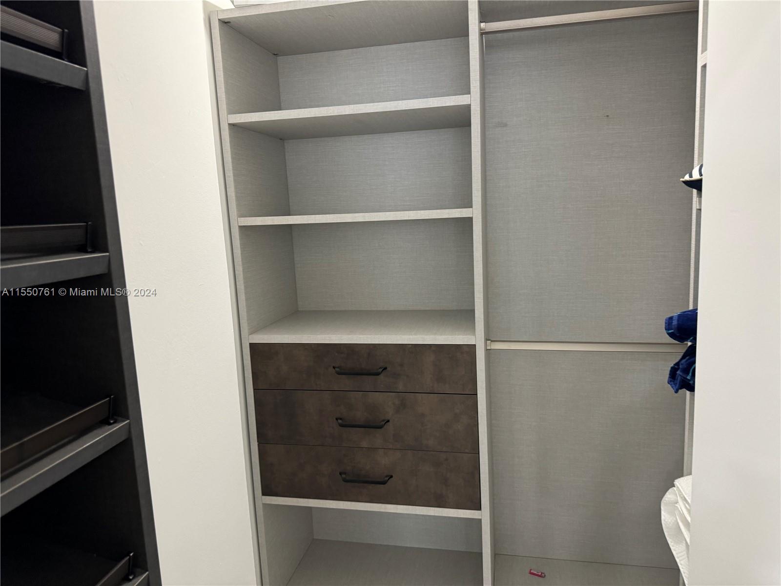 100 Lincoln Rd 625, Miami Beach, Florida 33139, 1 Bedroom Bedrooms, ,1 BathroomBathrooms,Residentiallease,For Rent,100 Lincoln Rd 625,A11550761