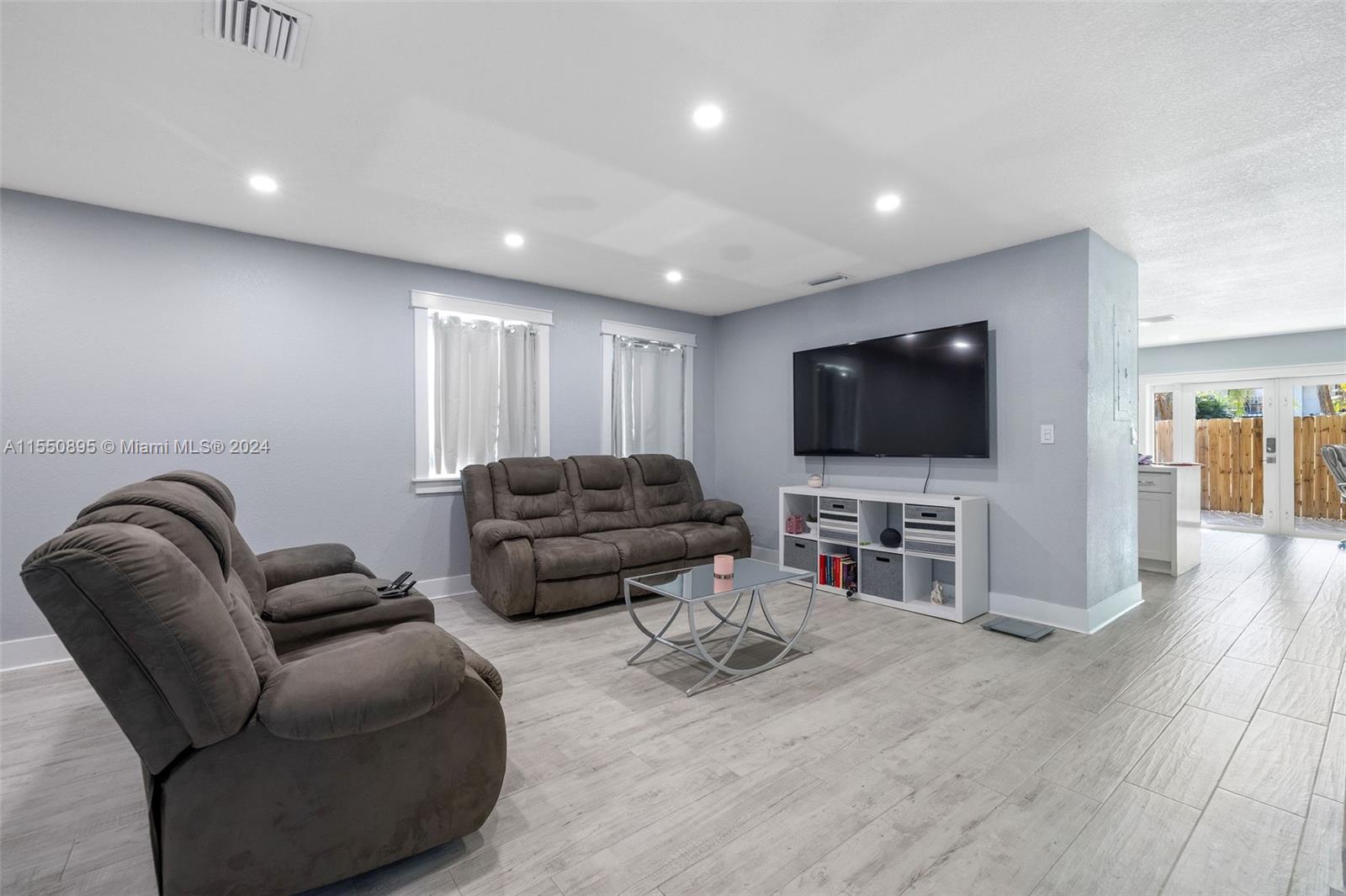 6498 129 AVENUE, Miami, FL, 33183 United States, 3 Bedrooms Bedrooms, ,2 BathroomsBathrooms,Residential,For Sale,129 AVENUE,A11550895