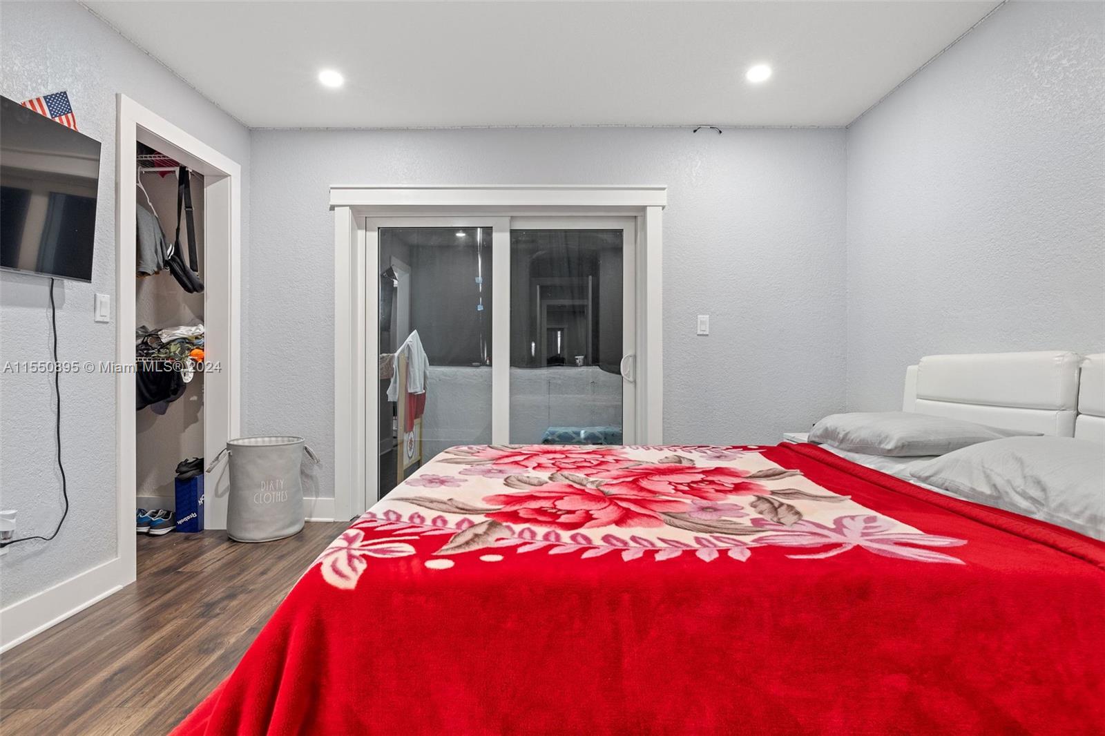 6498 129 AVENUE, Miami, FL, 33183 United States, 3 Bedrooms Bedrooms, ,2 BathroomsBathrooms,Residential,For Sale,129 AVENUE,A11550895