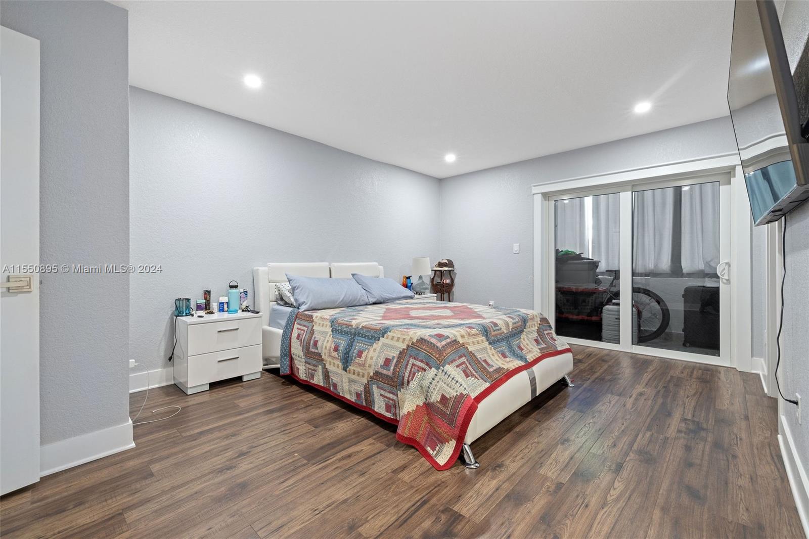 6498 129 AVENUE, Miami, FL, 33183 United States, 3 Bedrooms Bedrooms, ,2 BathroomsBathrooms,Residential,For Sale,129 AVENUE,A11550895