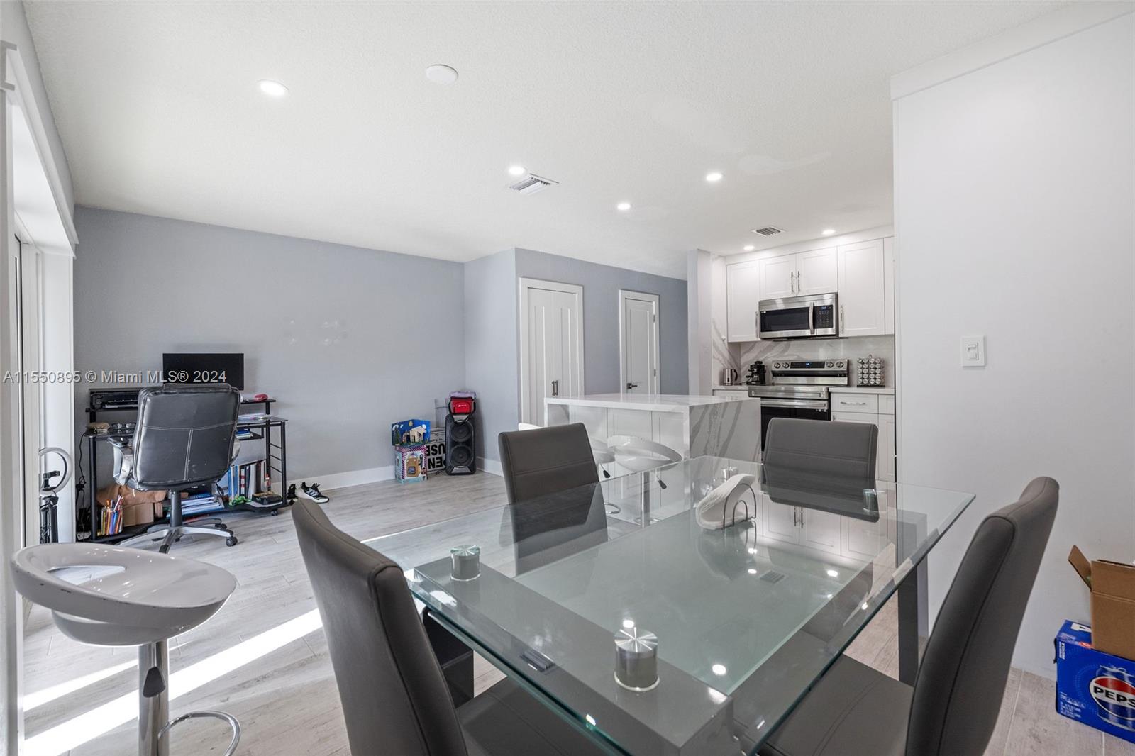 6498 129 AVENUE, Miami, FL, 33183 United States, 3 Bedrooms Bedrooms, ,2 BathroomsBathrooms,Residential,For Sale,129 AVENUE,A11550895