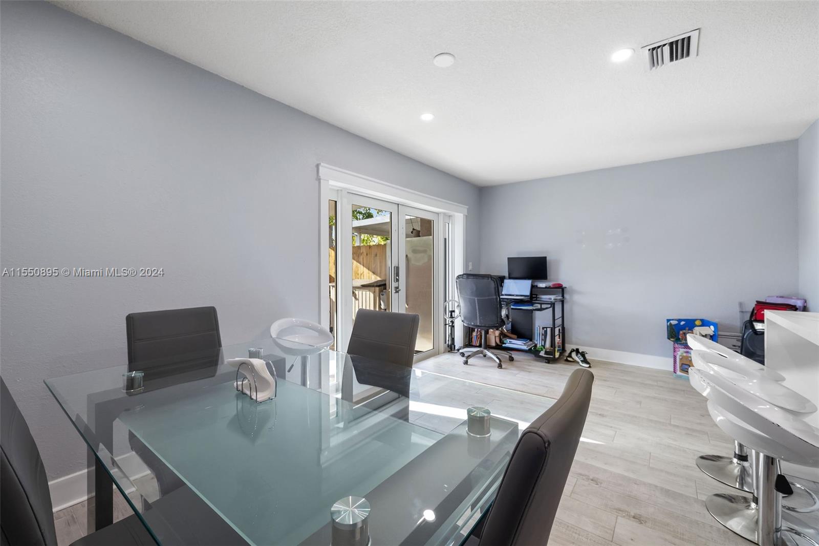 6498 129 AVENUE, Miami, FL, 33183 United States, 3 Bedrooms Bedrooms, ,2 BathroomsBathrooms,Residential,For Sale,129 AVENUE,A11550895