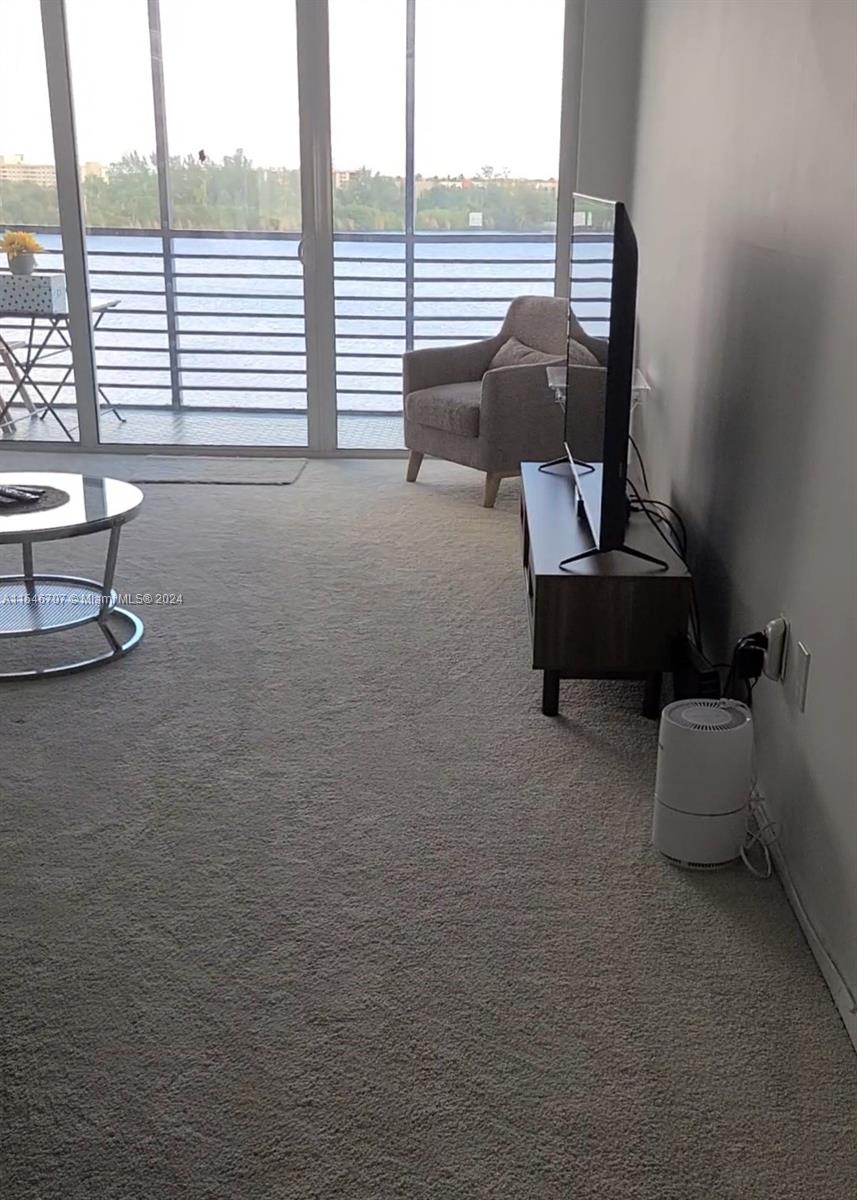 1075 Miami Gardens Dr, Miami, FL, 33179 United States, 1 Bedroom Bedrooms, ,1 BathroomBathrooms,Residential,For Sale,Miami Gardens Dr,A11546707