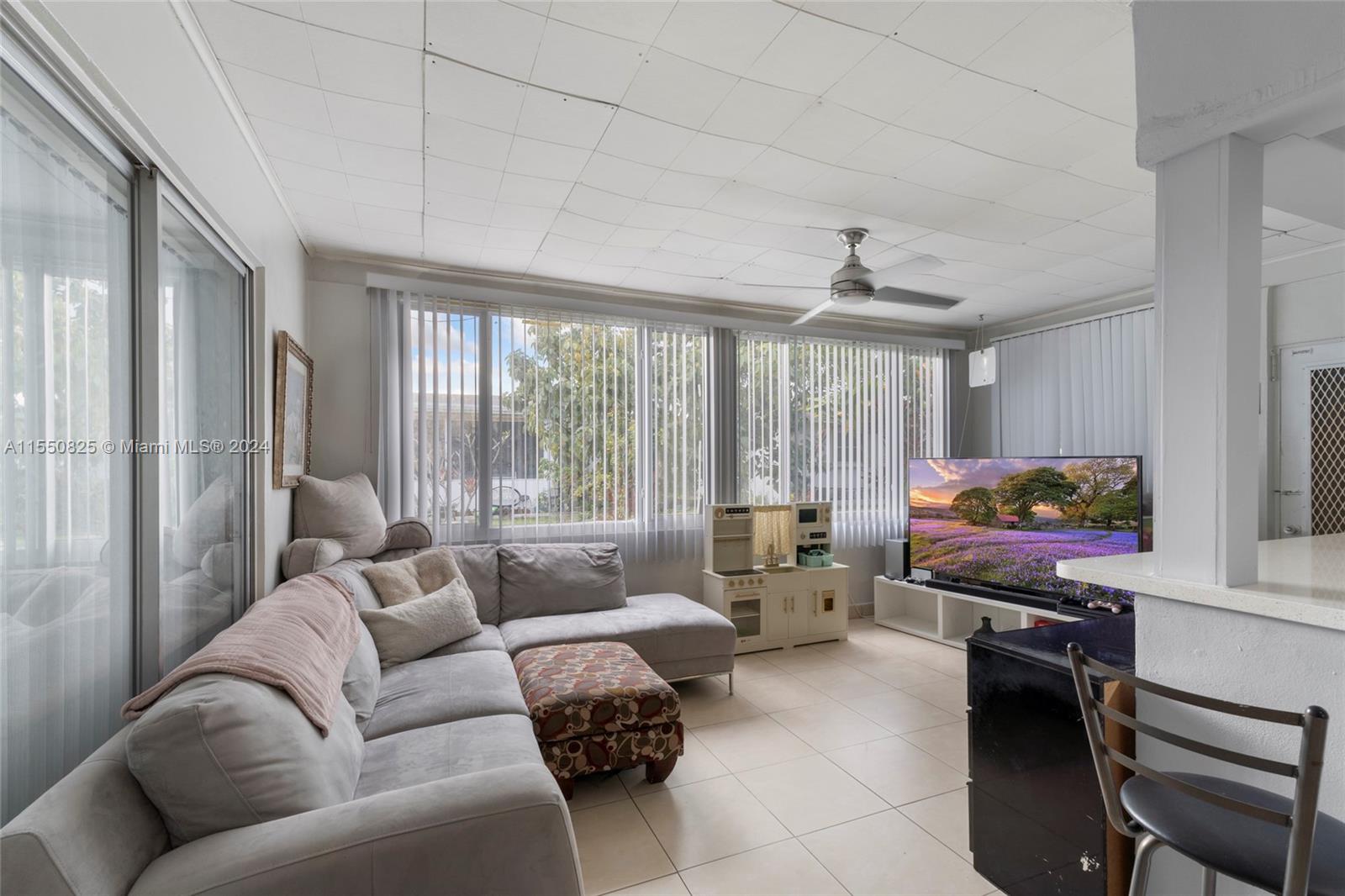 5721 NW 65th Ter, Tamarac, Florida 33321, 2 Bedrooms Bedrooms, 1 Room Rooms,1 BathroomBathrooms,Residential,For Sale,5721 NW 65th Ter,A11550825