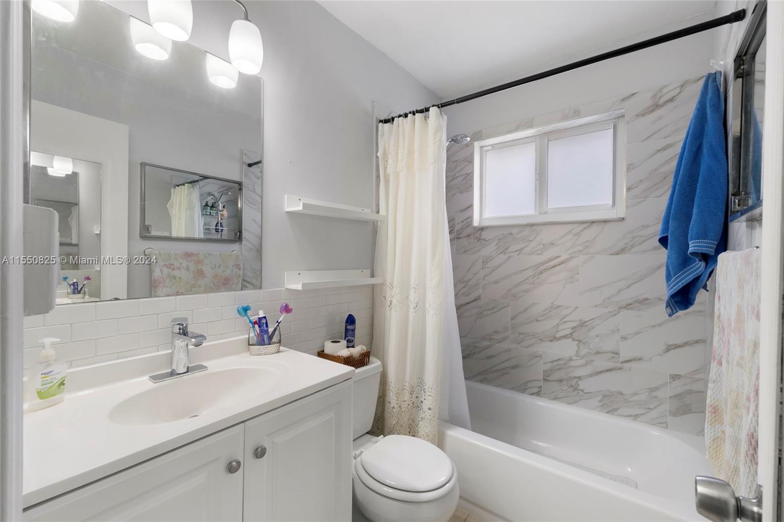 5721 65th Ter, Tamarac, FL, 33321 United States, 2 Bedrooms Bedrooms, ,1 BathroomBathrooms,Residential,For Sale,65th Ter,A11550825