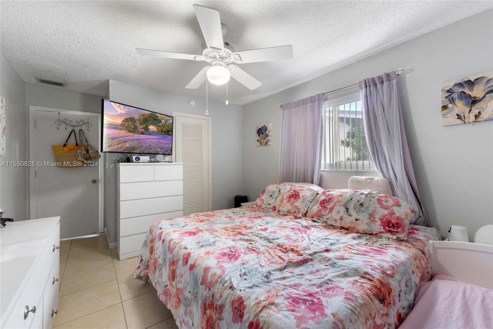 5721 65th Ter, Tamarac, FL, 33321 United States, 2 Bedrooms Bedrooms, ,1 BathroomBathrooms,Residential,For Sale,65th Ter,A11550825